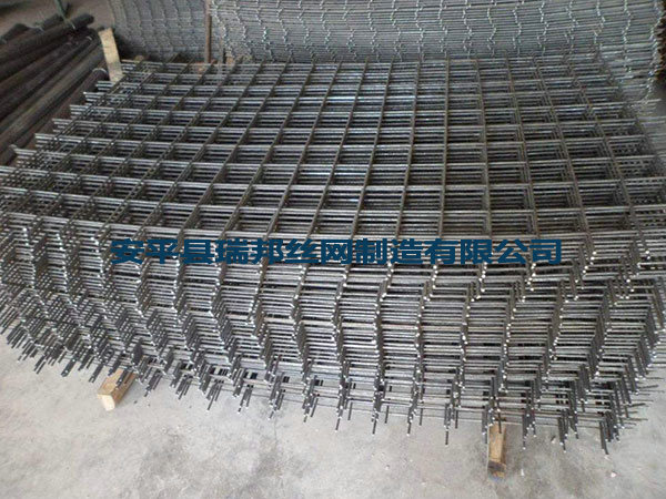 弯边煤矿钢筋网片 - 安平县瑞邦丝网制造有限公司图片4