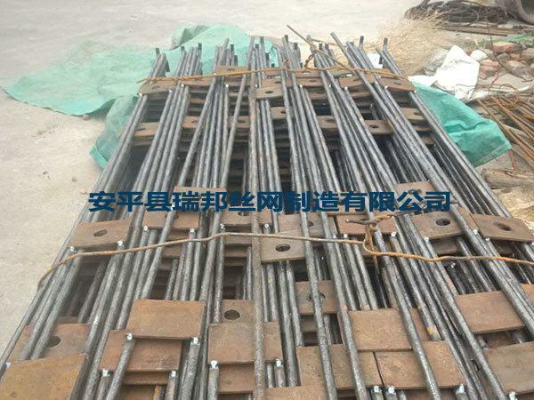 贵州异形钢筋梯/钢筋托梁