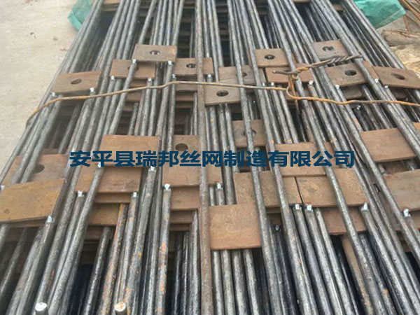 异形钢筋梯/钢筋托梁 - 安平县瑞邦丝网制造有限公司图片2