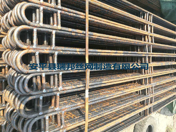 贵州圆形钢筋梯/钢筋托梁